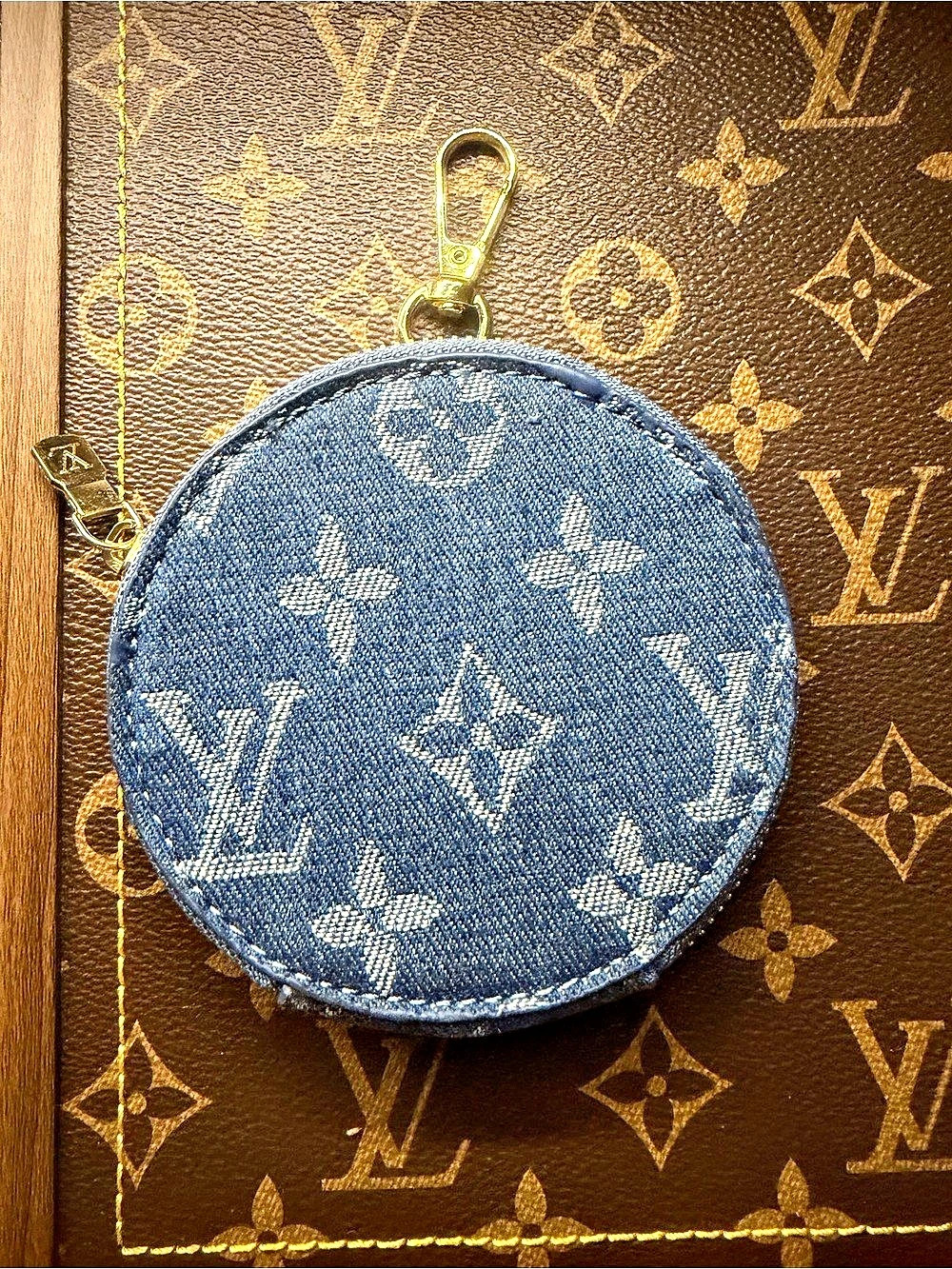 Monogram Denim Round Coin Purse Round Denim Key Pouch Blue One